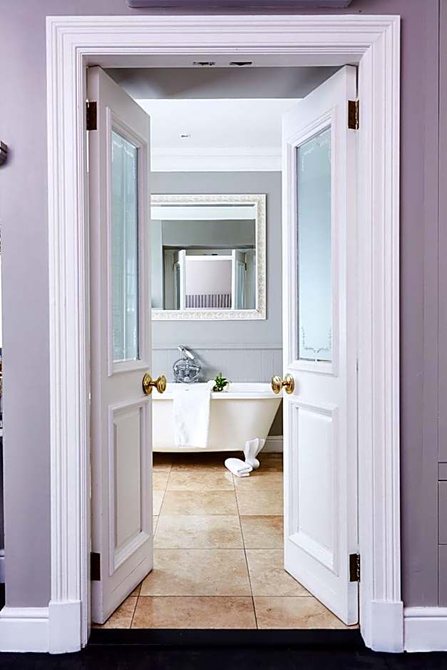 The Devon Valley Hotel