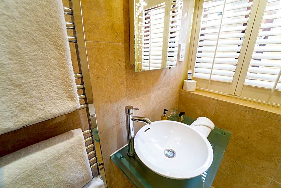 Brooks Guesthouse Bath