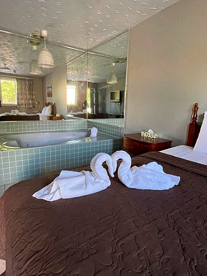 6267 Persepolis Inn