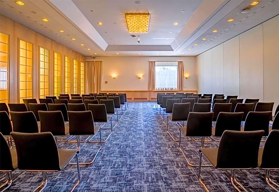 Spark by Hilton Wuppertal City Centre