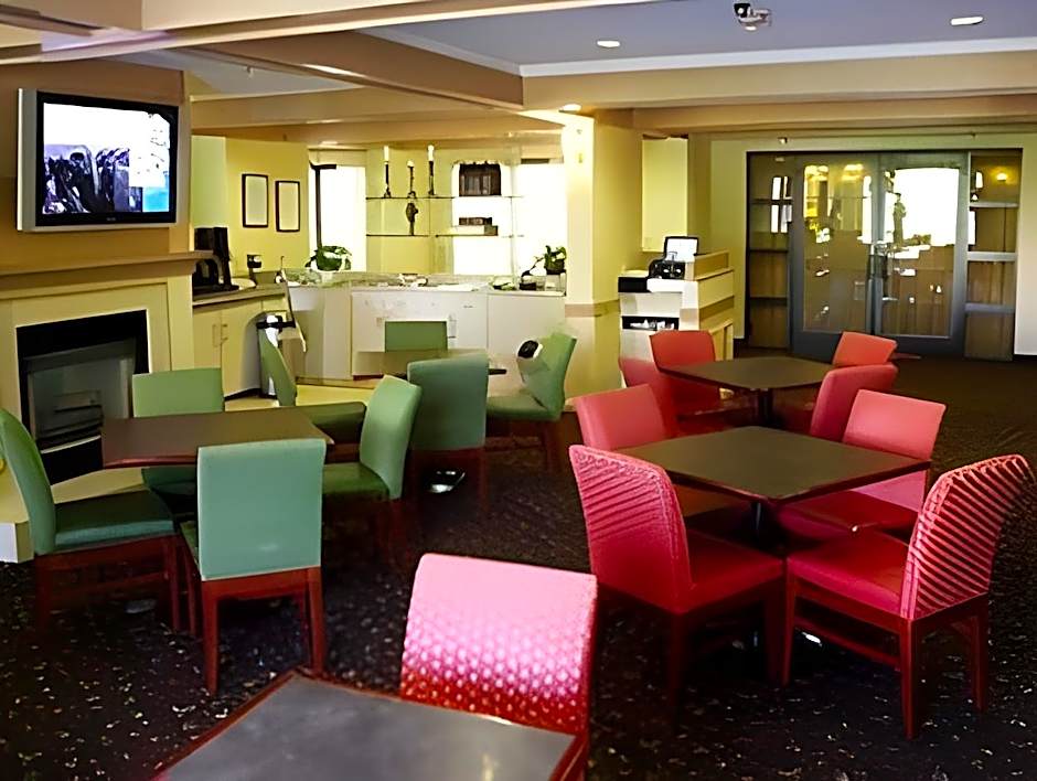 Courtyard by Marriott Bowling Green Convention Center