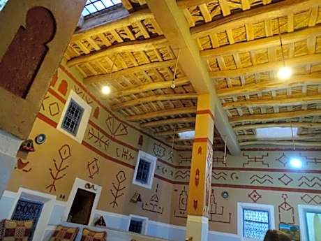 Riad DAR outebba