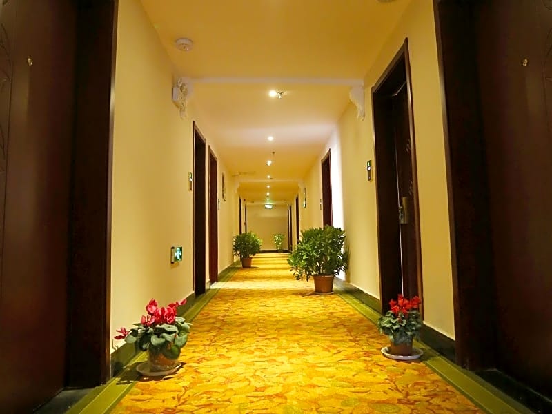 GreenTree Inn Bengbu Guzhen Guyang Road Experitmental Middle School Express Hotel