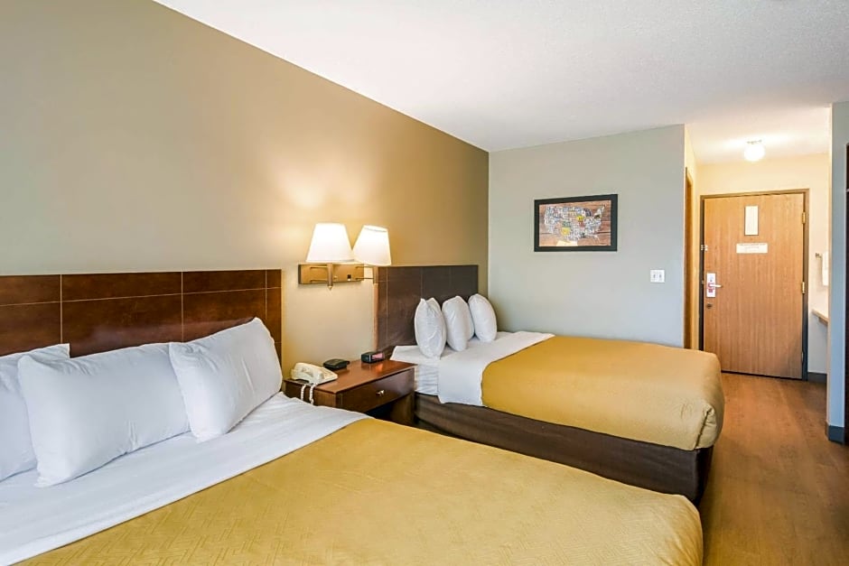 Econo Lodge Duluth near Miller Hill Mall
