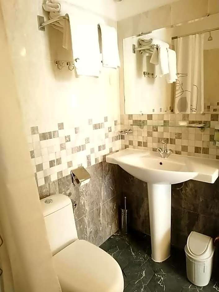 Park Hotel Amfora -Free Parking