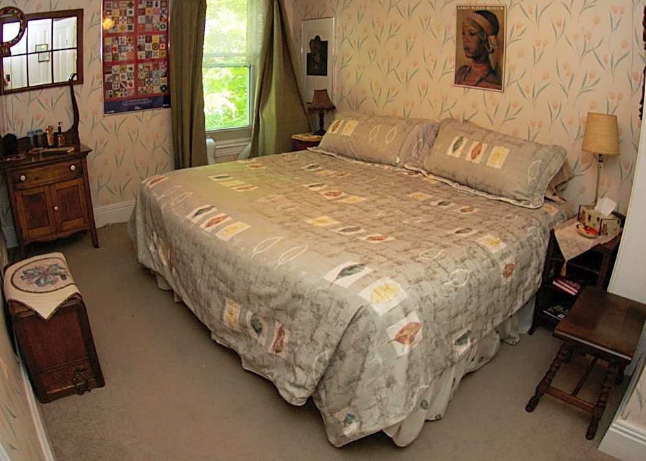 Bondy House Bed & Breakfast