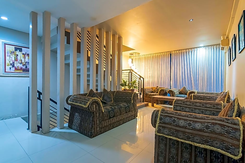 RedDoorz Plus near Sepinggan Airport 3 Balikpapan