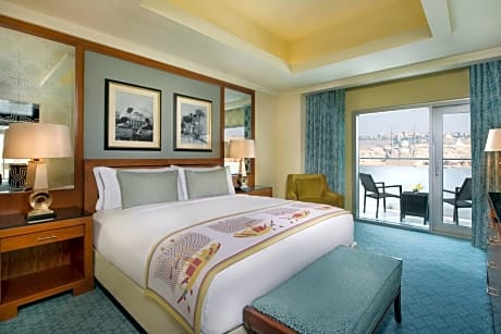 Ritz-Carlton Suite, 1 King, Nile view