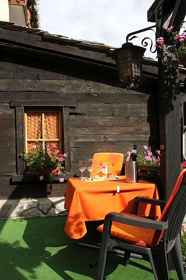 Hotel Alpha