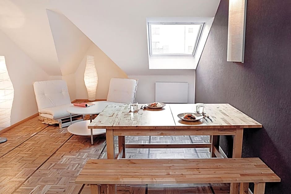 Five Elements Hostel
