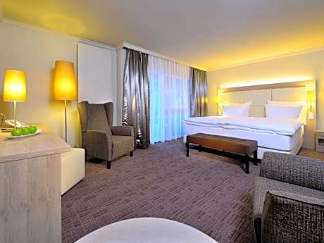 Panorama Suite with Balcony