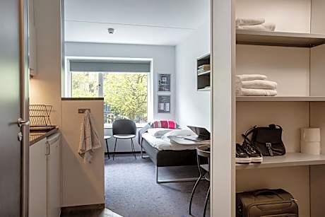 Twin Bed Apartment