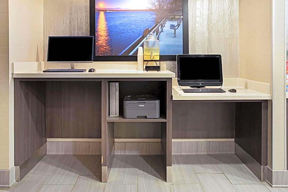 La Quinta Inn & Suites by Wyndham Denver - Aurora Medical Ctr.