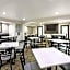 La Quinta Inn & Suites by Wyndham Minneapolis Northwest