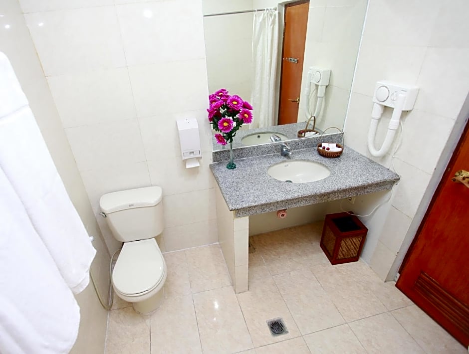 Plaza Hotel Tegal