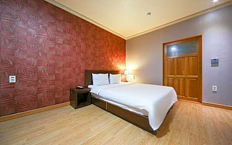 Miryang Tourist Hotel