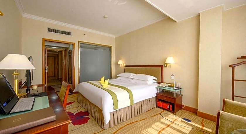 Quanzhou Overseas Chinese Hotel