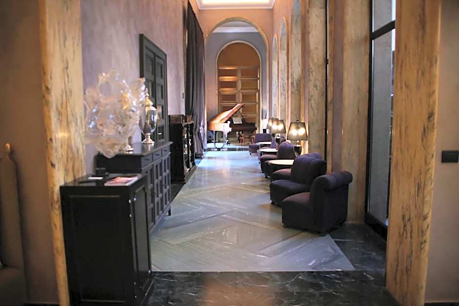 TH Roma - Carpegna Palace