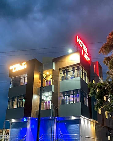 HOTELLAKSH LODGING & BORDING