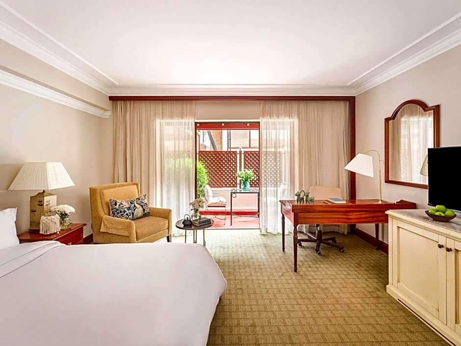 Photo 1 of 2 of Deluxe Room Twin Beds