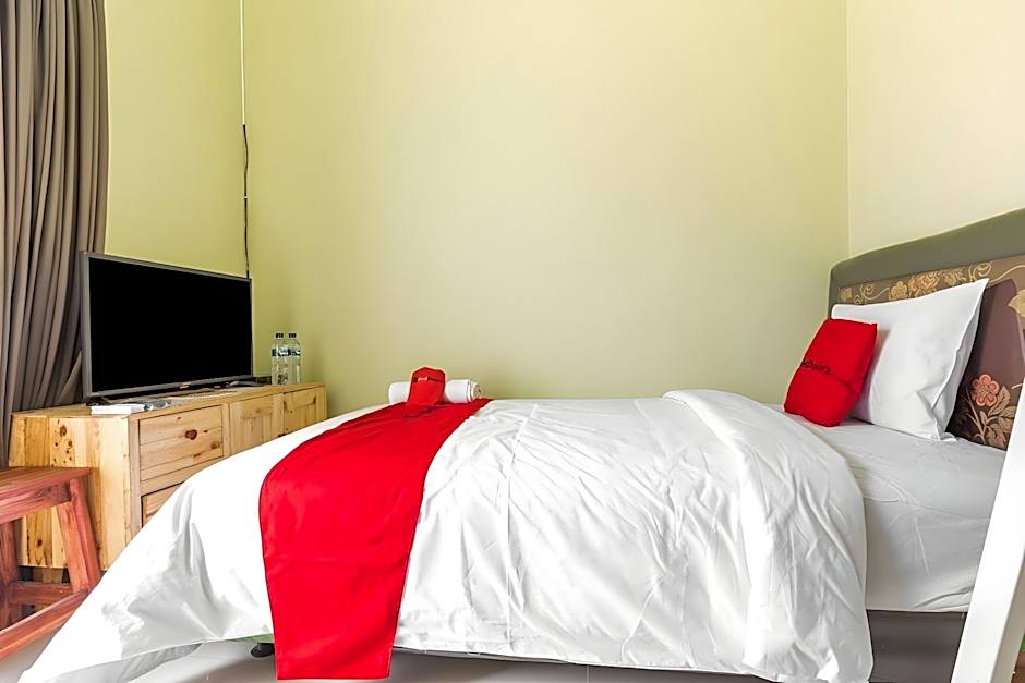 RedDoorz Syariah near Suncity Mall Sidoarjo