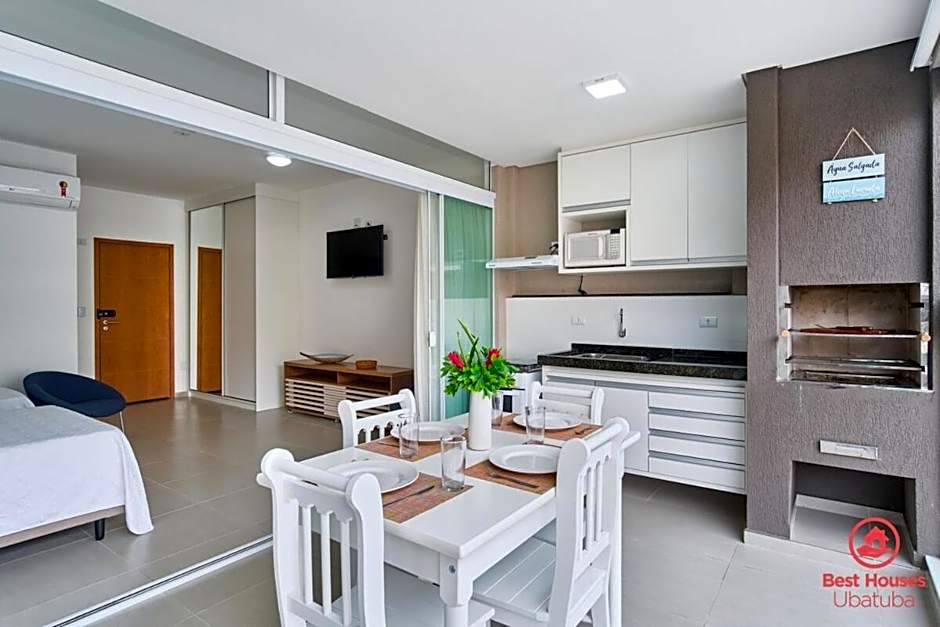 BH50: Charmoso, Com AR, Piscina e Varanda Gourmet