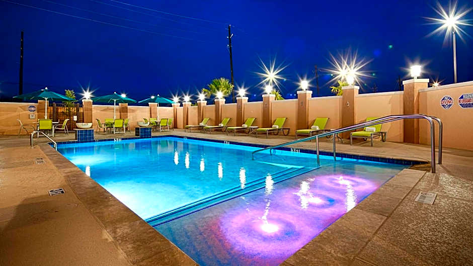 Best Western Premier Ashton Suites-Willowbrook