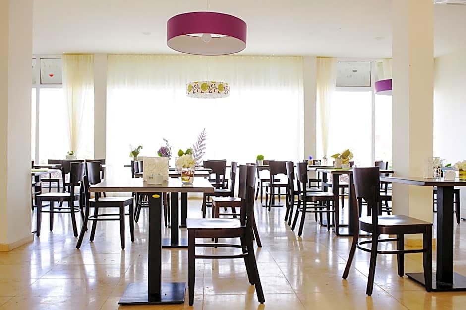 Ouril Pontao Hotel