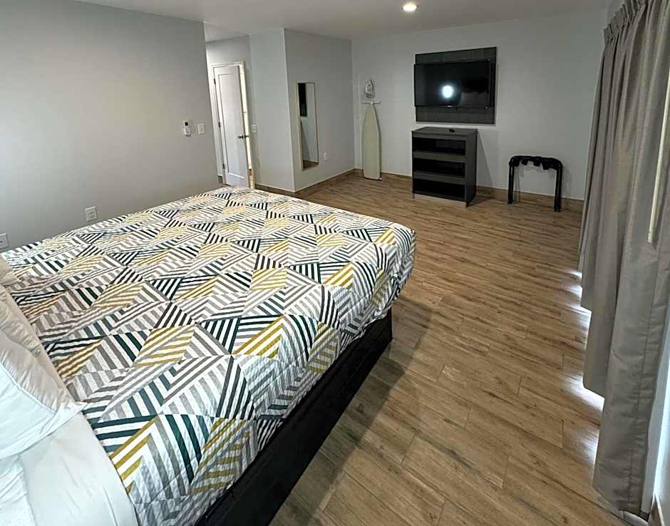 Studio 6-Englewood, FL