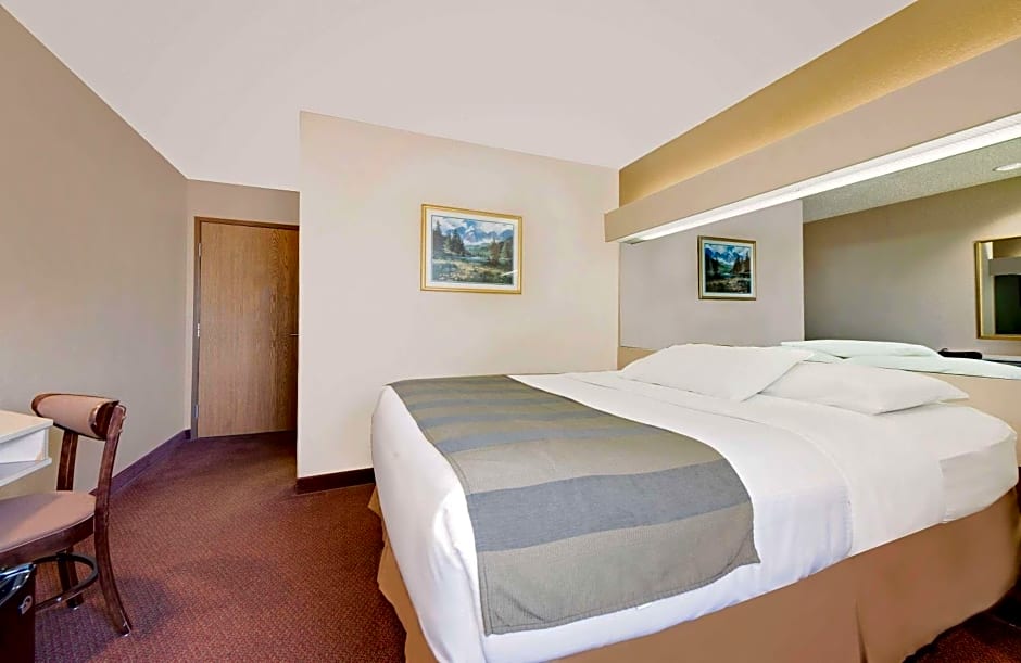 Microtel Inn & Suites by Wyndham Joplin