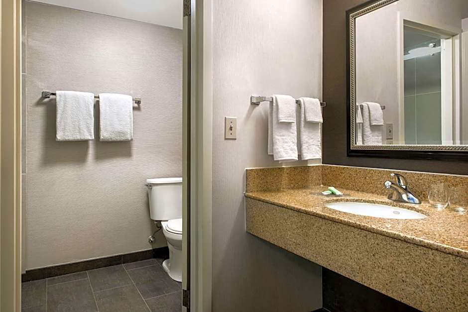 Courtyard by Marriott Phoenix Airport