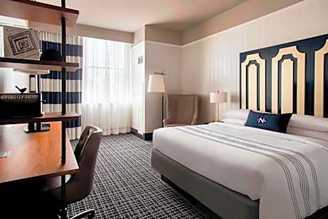 PURE Wellness Room, Guest room, 1 King