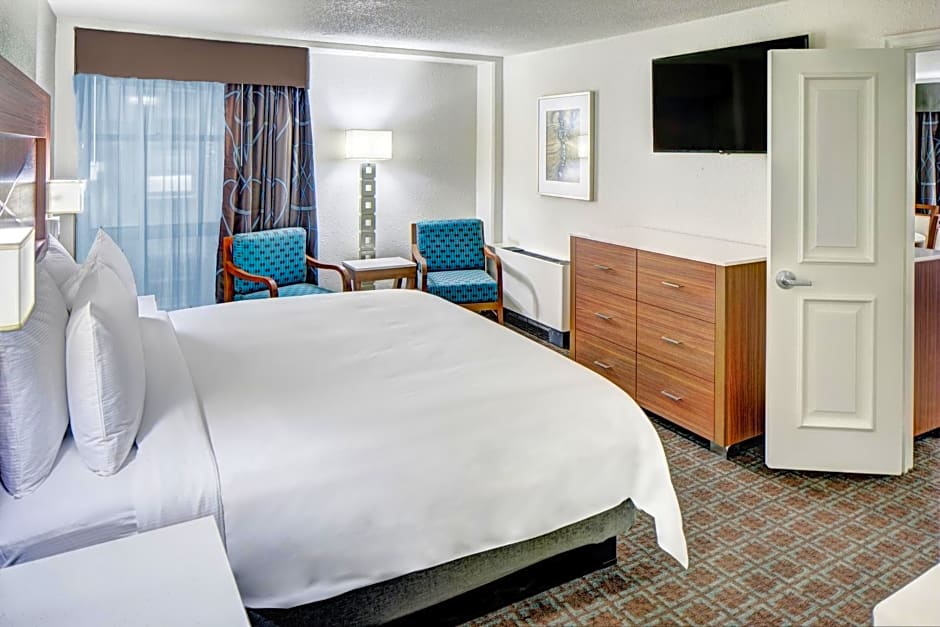 DoubleTree by Hilton Milwaukee Downtown