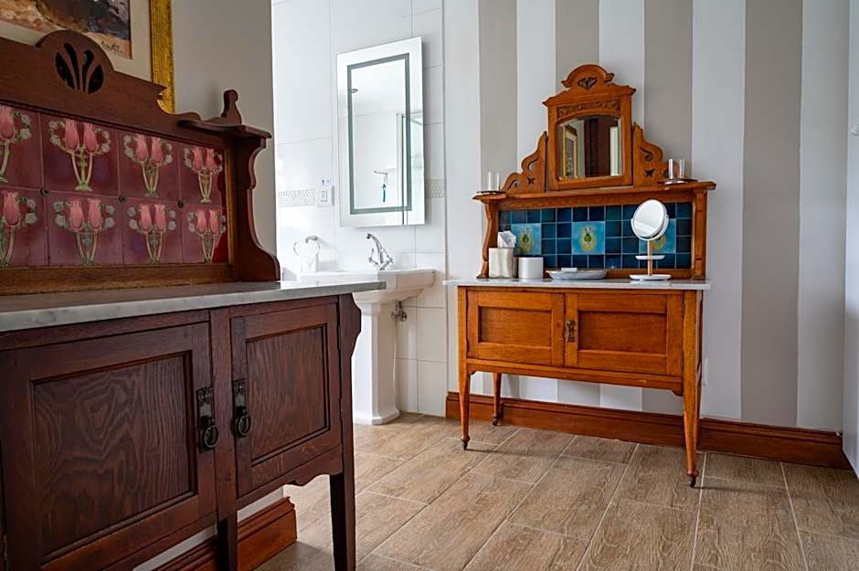 Issaquena Heights Boutique Hotel