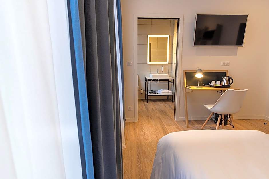 Mayrena Hotel Restaurant