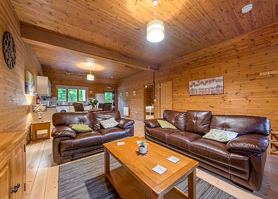 Woodland Park Lodges