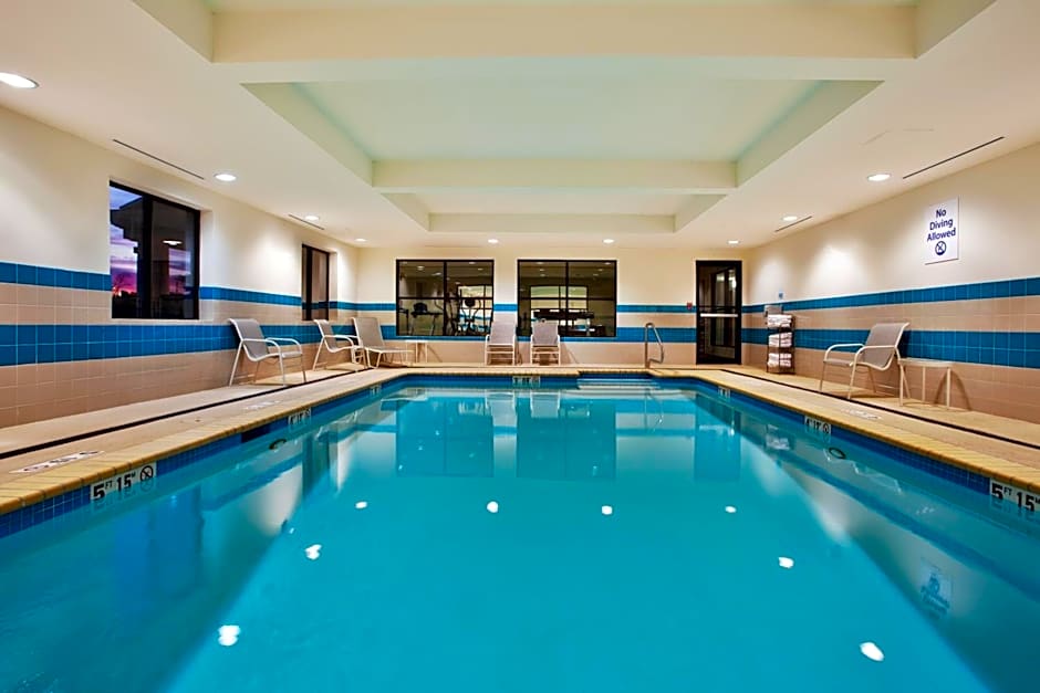 Holiday Inn Express Hotel & Suites Picayune By IHG