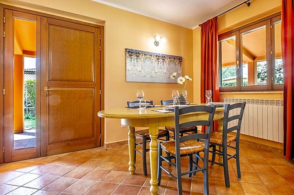 Residence with swimming-pool and thermal pools in Sorano