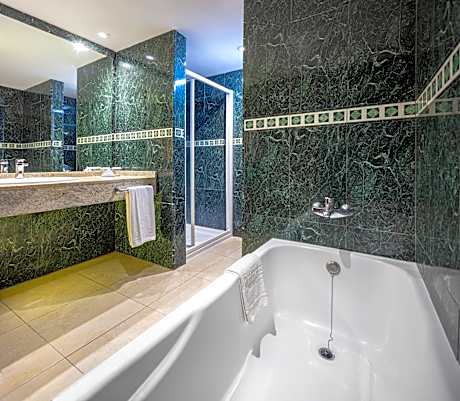 Ocean Suite 2 Adults