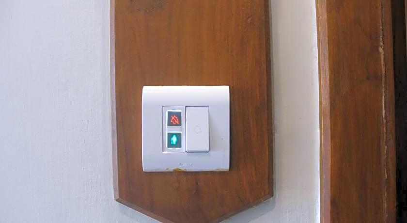 Hotel Saratharajans