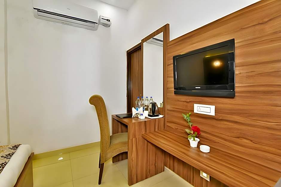 Hotel Sallow Premium