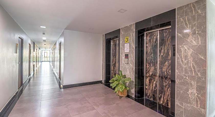 Casa Luxe Hotel and Resident