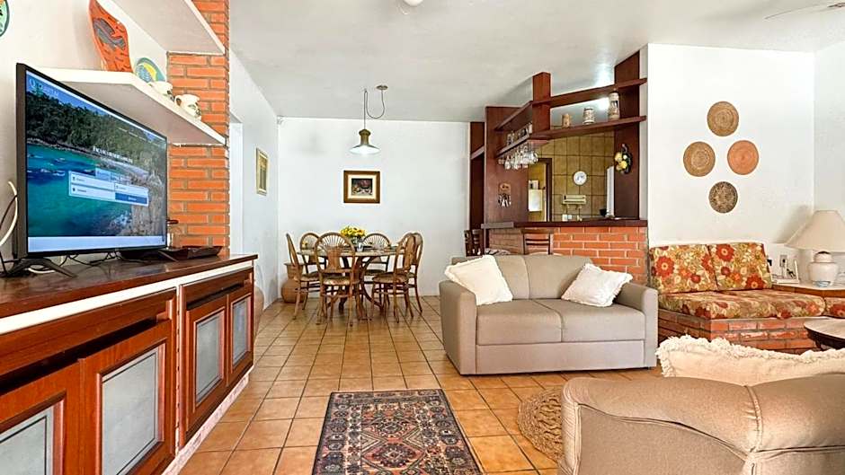 Casa Aconchegante a 100 metros da praia - NDI006