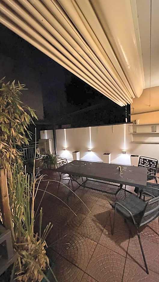 Smart-House-Central-Rent-Rooms-FREE-PARKING