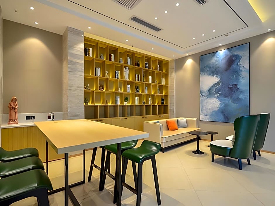 City Comfort Inn Wuhan Caidian Square