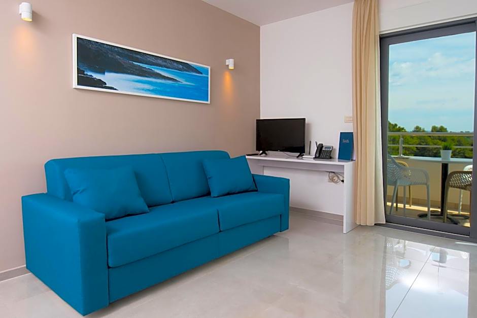 Aparthotel Punta Blu - POOL & SPA