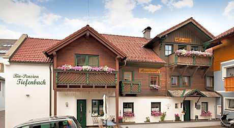 Das kleine Bio Hotel Tiefenbach