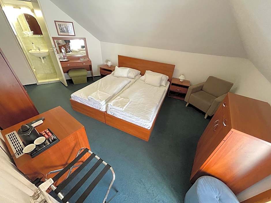 Hotel Főnix