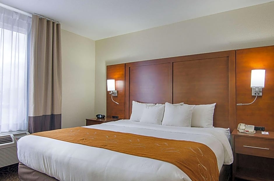 Quality Suites Springdale West I-49