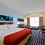 Holiday Inn Express Hotel & Suites Clearwater North/Dunedin By IHG